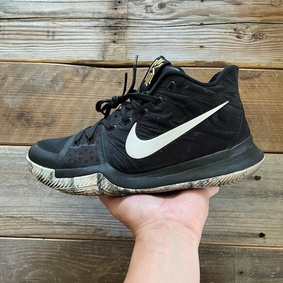 Women Size 10.5 /Sz 9 Men Nike Kyrie Irving 3 BHM Black History Month Basketball main image 5